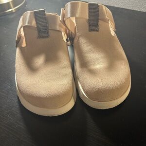 Very Good Sorel Viibe Women's Clogs, Nova Sand/Midnight Coca, W8